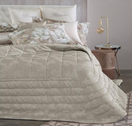 Покрывало Blumarine KIMBERLY 270х270 серебристо-серое 51 crystal Артикул: 94172 DolceNoce