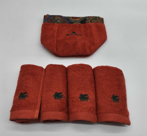 Набор полотенец Etro 7PLIES AV800 X0810 orange оранжевый 4*30х30 Италия Артикул: 70133 DolceNoce Набор полотенец Etro 7PLIES AV800 X0810 orange оранжевый 4*30х30 Артикул: 70133 DolceNoce
