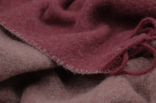 Плед Biederlack DARK VELVET (809551) bordeaux-parfait 130х170 Артикул: 79258 DolceNoce фото 3