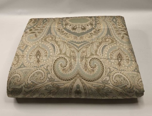 Покрывало Etro ZAHIR 99KA512 X0820 beige бежевое 270х270 Артикул: 70121 DolceNoce