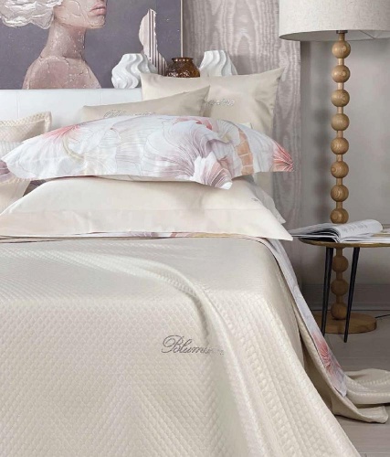 Покрывало Blumarine PRIMIZIA 270х270 сливочное 11 butter Артикул: 94398 DolceNoce