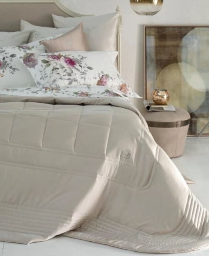 Покрывало Blumarine BLU VELVET 270х270 молочное 05 magnolia Артикул: 94165 DolceNoce