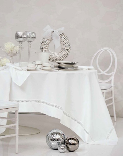 Скатерть Blumarine CONTESSA 180х300 цвет 04 white белая Артикул: 94840 DolceNoce