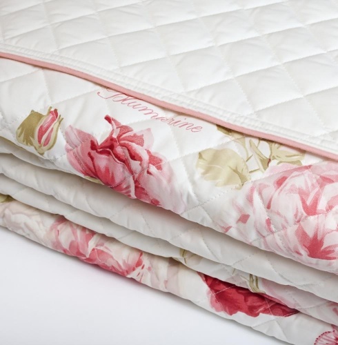 Покрывало Blumarine BUTTERFLY`S 270x270 розовое Италия Артикул: 94239 DolceNoce фото 3 Покрывало Blumarine BUTTERFLY`S 270x270 розовое Артикул: 94239 DolceNoce фото 3