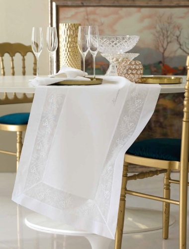 Скатерть Blumarine CERIMONIA 175х300 цвет 04 white белая Артикул: 94841 DolceNoce фото 2