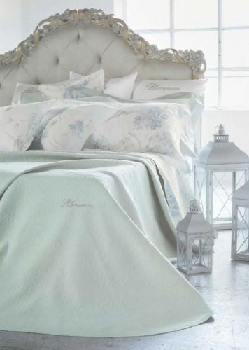 Покрывало Blumarine LORY 270x265 морская волна Италия Артикул: 94237 DolceNoce Покрывало Blumarine LORY 270x265 морская волна Артикул: 94237 DolceNoce