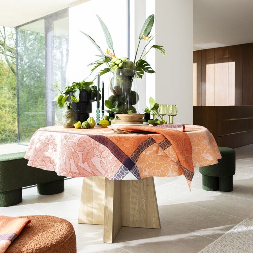 Скатерть Le Jacquard Francais ESCAPAD TROPICAL orange 175x250 Франция Артикул: 88350 DolceNoce Скатерть Le Jacquard Francais ESCAPAD TROPICAL orange 175x250 Артикул: 88350 DolceNoce