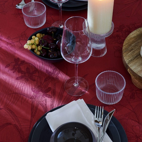 Скатерть Garnier-Thiebaut ORCHIDEES BORDEAUX 180х309 Артикул: 79953 DolceNoce фото 3
