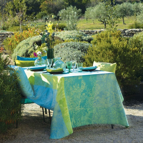 Скатерть Garnier-Thiebaut ESPRIT JARDIN PRAIRIE 155х260 Артикул: 79892 DolceNoce